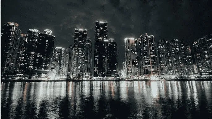 花间留香 - 城市之光：霓虹背后的人间烟火